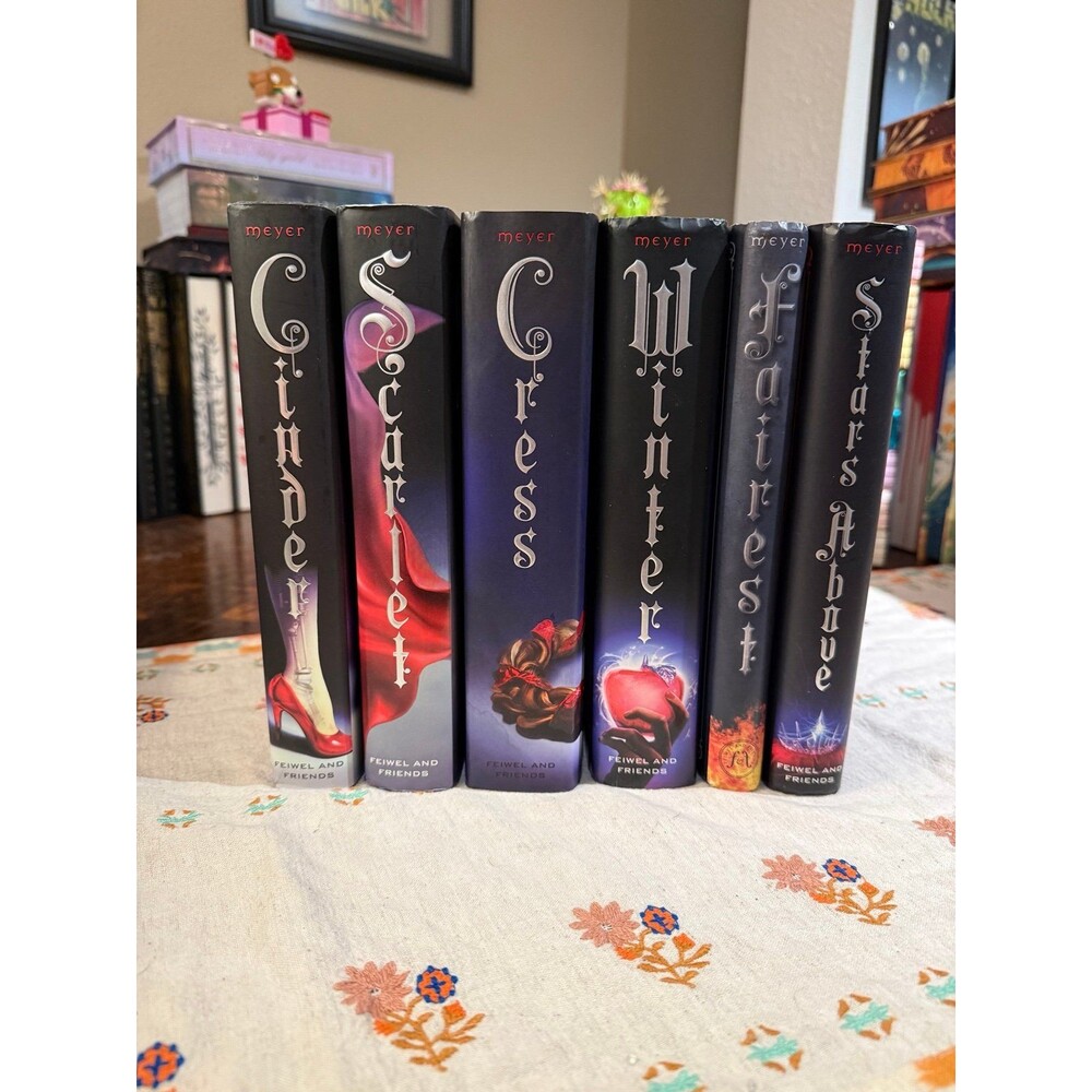 The Lunar Chronicles Books 1-6 by Marissa Meyer (signed) OOP HCDJ All 1/1 Ed